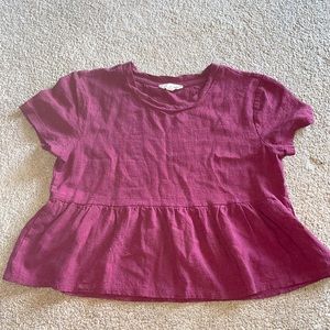 Adorable glory short shirt!